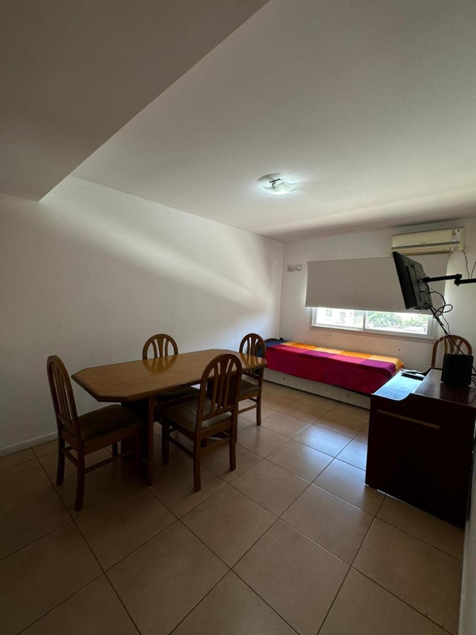 Apartamento Cerrito 1326 *